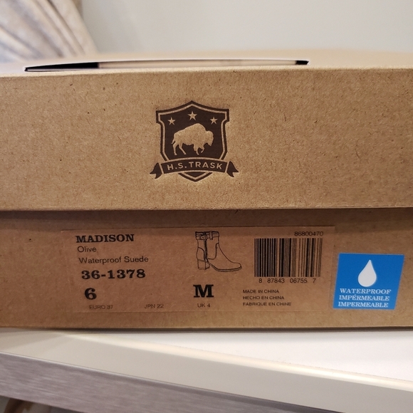 NIB Trask "Madison" Suede Booties - sz 6M - Picture 8 of 9